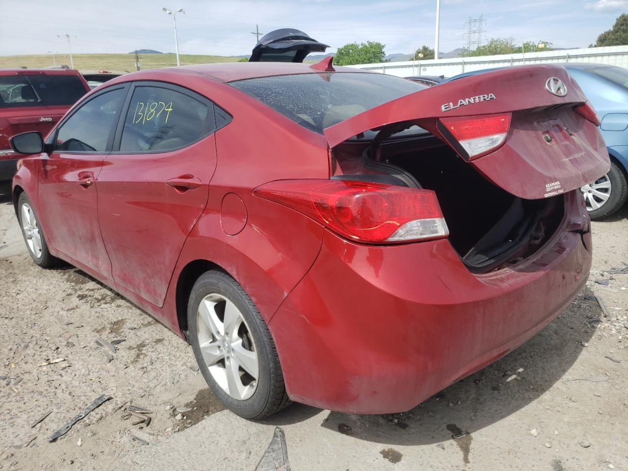 Photo 3 from auction – 2012 HYUNDAI ELANTRA GL with VIN KMHDH4AE9CU187632