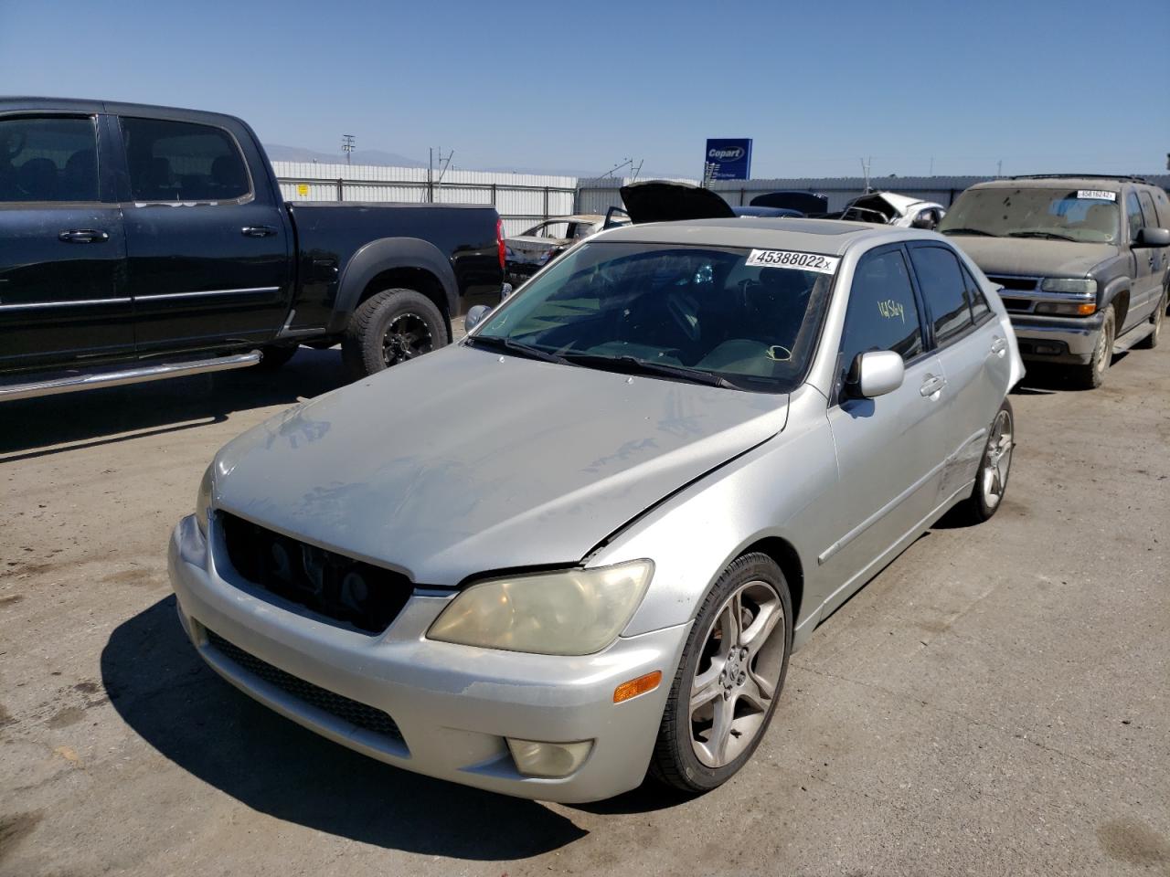 Photo 2 from auction – 2002 LEXUS IS 300 with VIN JTHBD192420062624