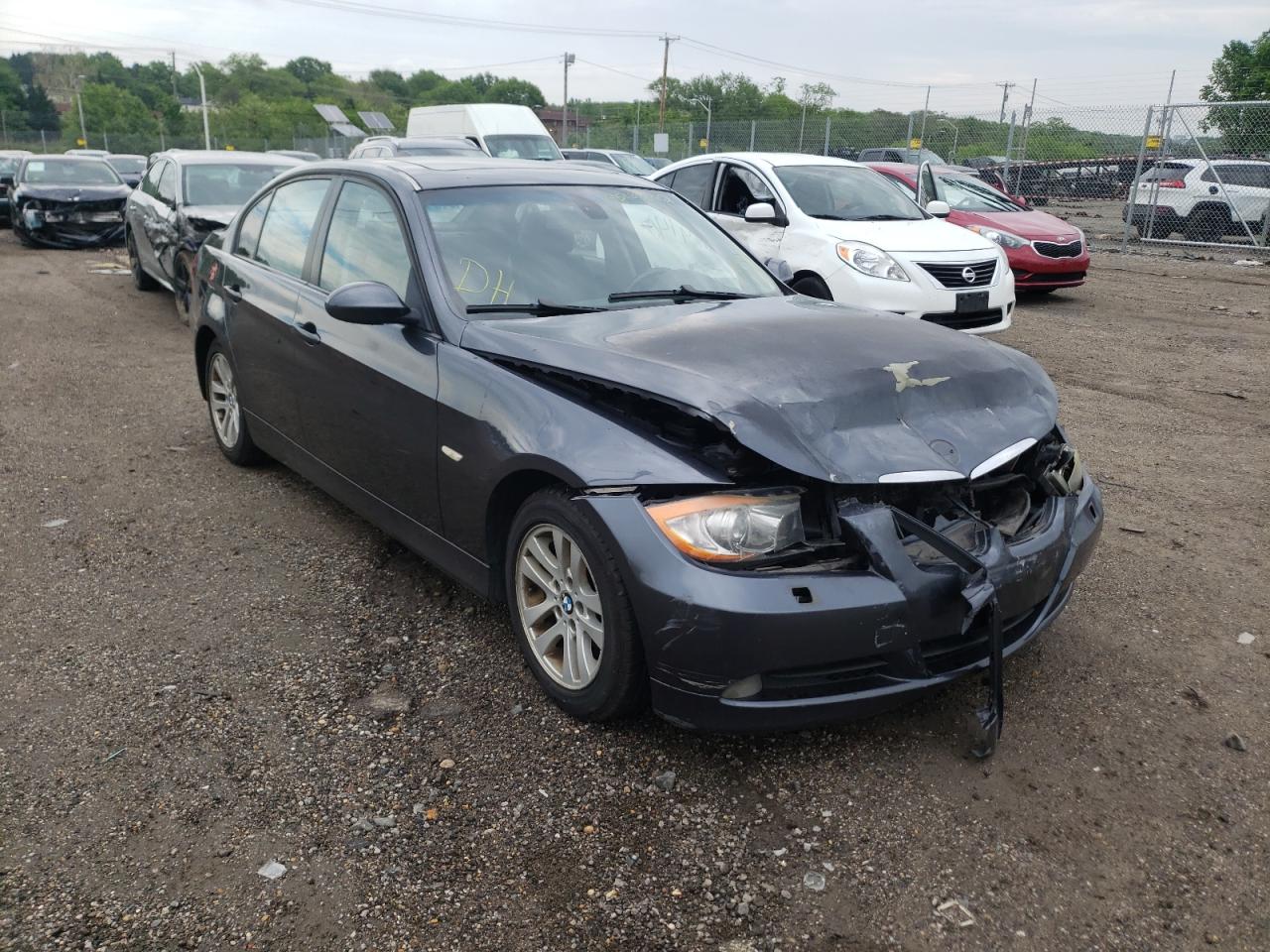BMW 325 XI 2006 with VIN WBAVD13596KV04385 - Photo from auction