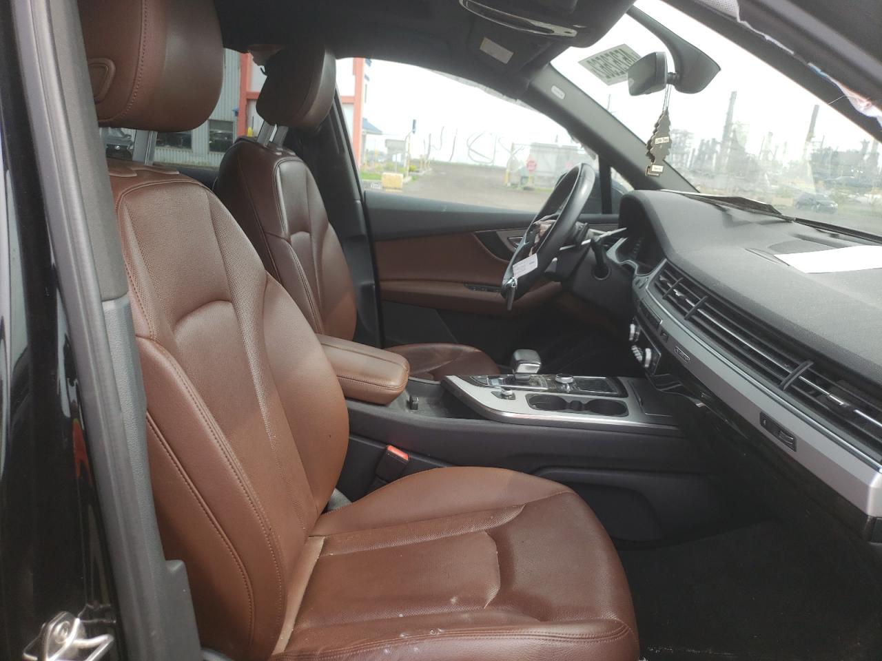 Photo 5 from auction – 2018 AUDI Q7 PREMIUM with VIN WA1LHAF72JD044683
