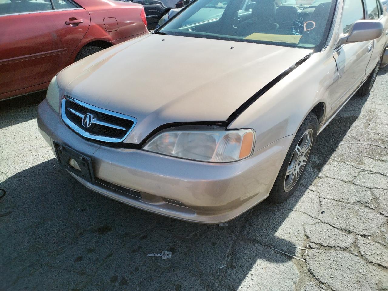 Photo 2 from auction – 2000 ACURA 3.2TL with VIN 19UUA5673YA037759