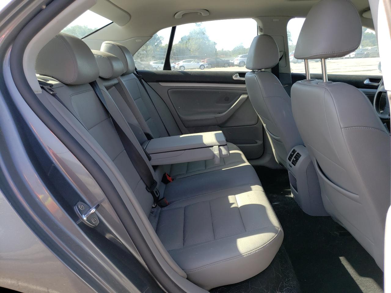 Photo 16 from auction – 2007 VOLKSWAGEN JETTA 2.5 with VIN 3VWSG71K07M021920