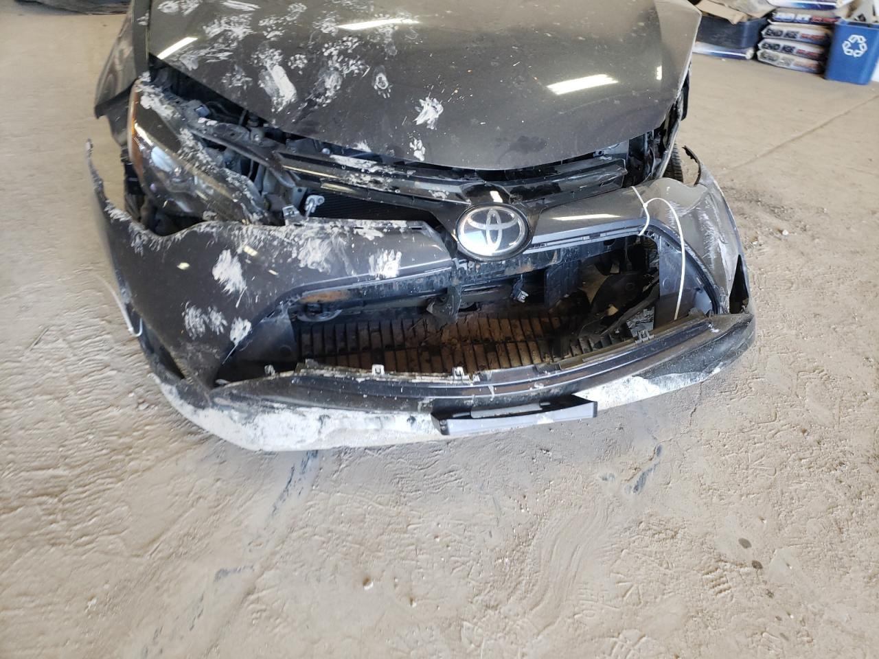 Photo 9 from auction – 2018 TOYOTA COROLLA L with VIN 5YFBURHEXJP773325