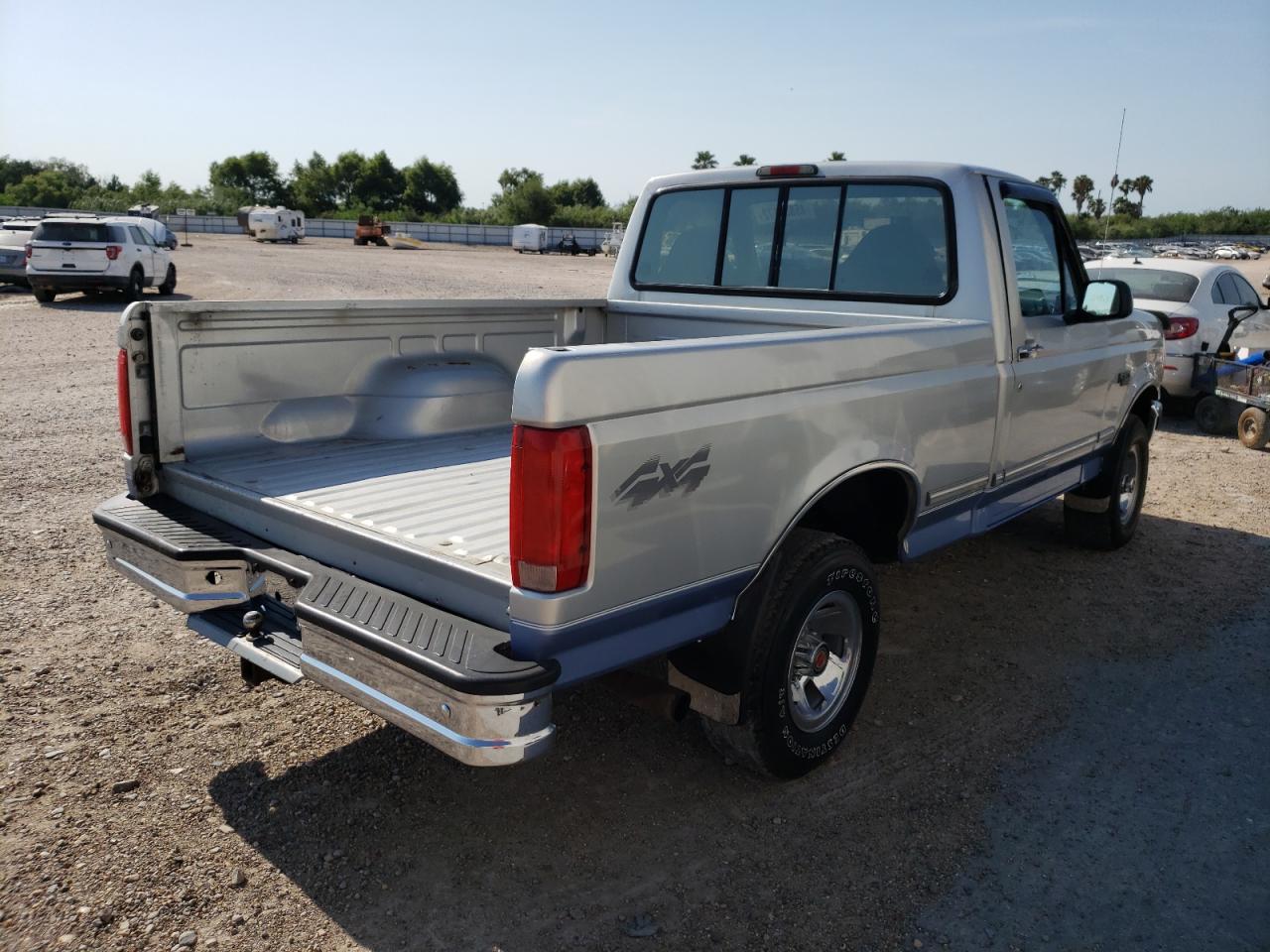 Photo 4 from auction – 1996 FORD F150 with VIN 1FTEF14H6TLB79397