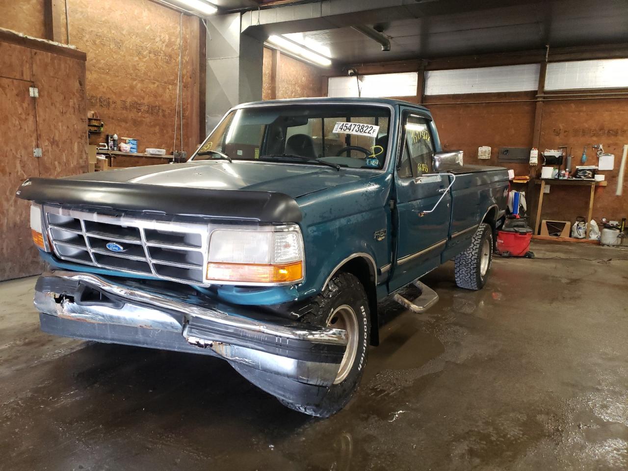 Photo 2 from auction – 1996 FORD F150 with VIN 2FTEF14H6TCA08675