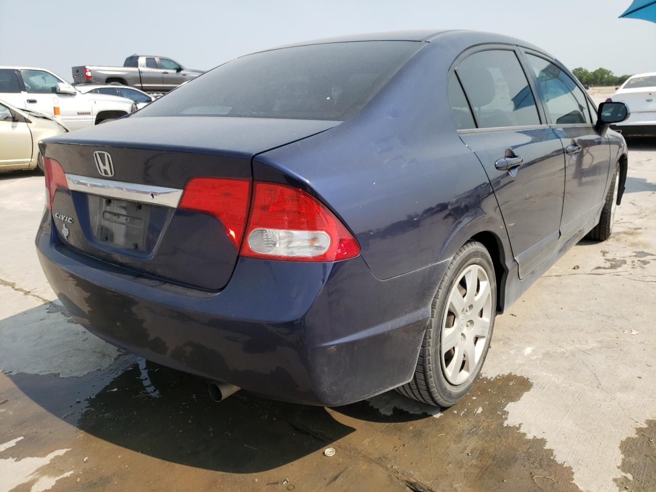 Photo 4 from auction – 2010 HONDA CIVIC LX with VIN 2HGFA1F53AH580004