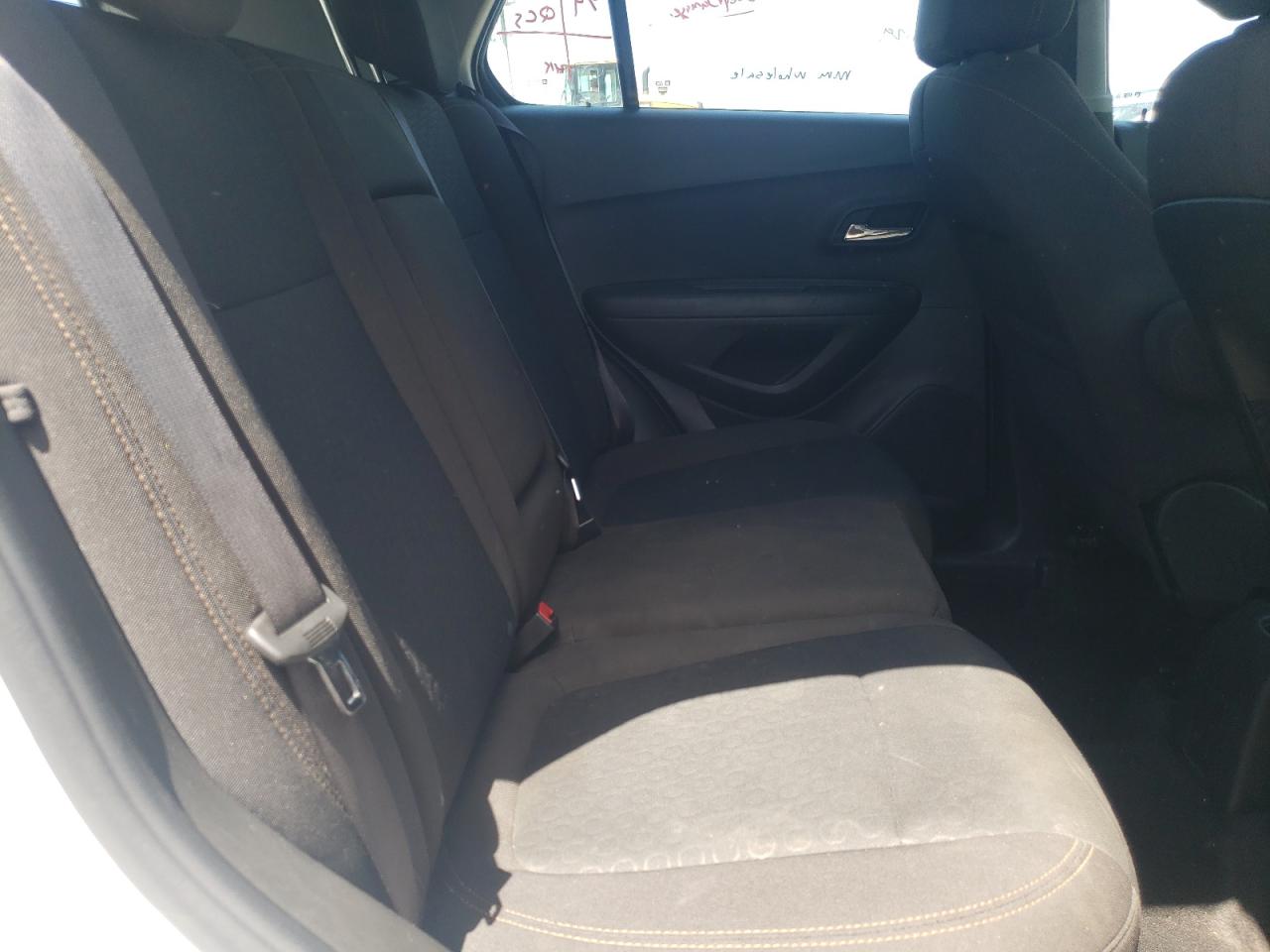 Photo 6 from auction – 2018 CHEVROLET TRAX LS with VIN KL7CJKSBXJB541497