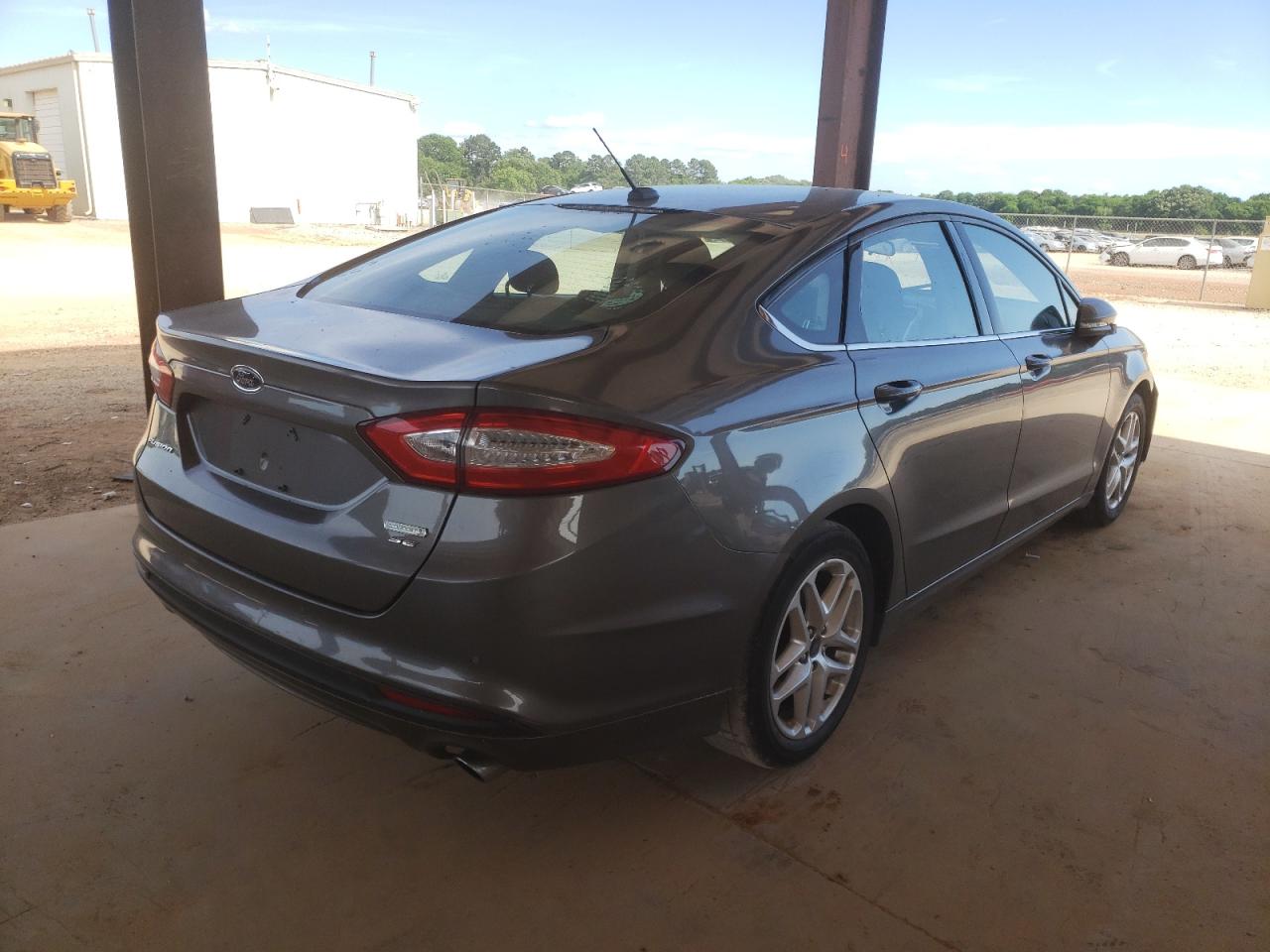 Photo 4 from auction – 2013 FORD FUSION SE with VIN 3FA6P0HR4DR120775