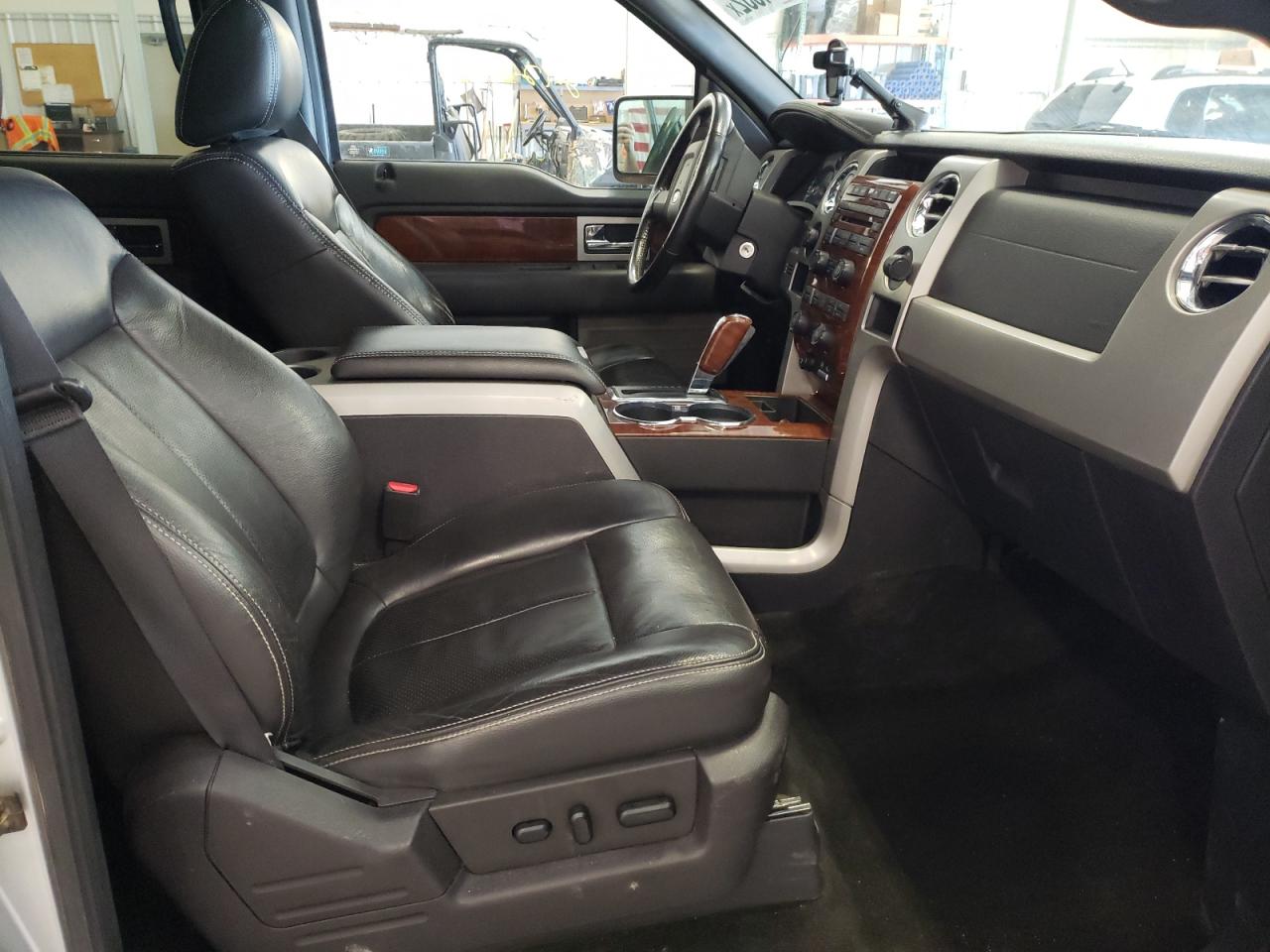 Photo 5 from auction – 2010 FORD F150 SUPER with VIN 1FTFW1EV7AFC71591