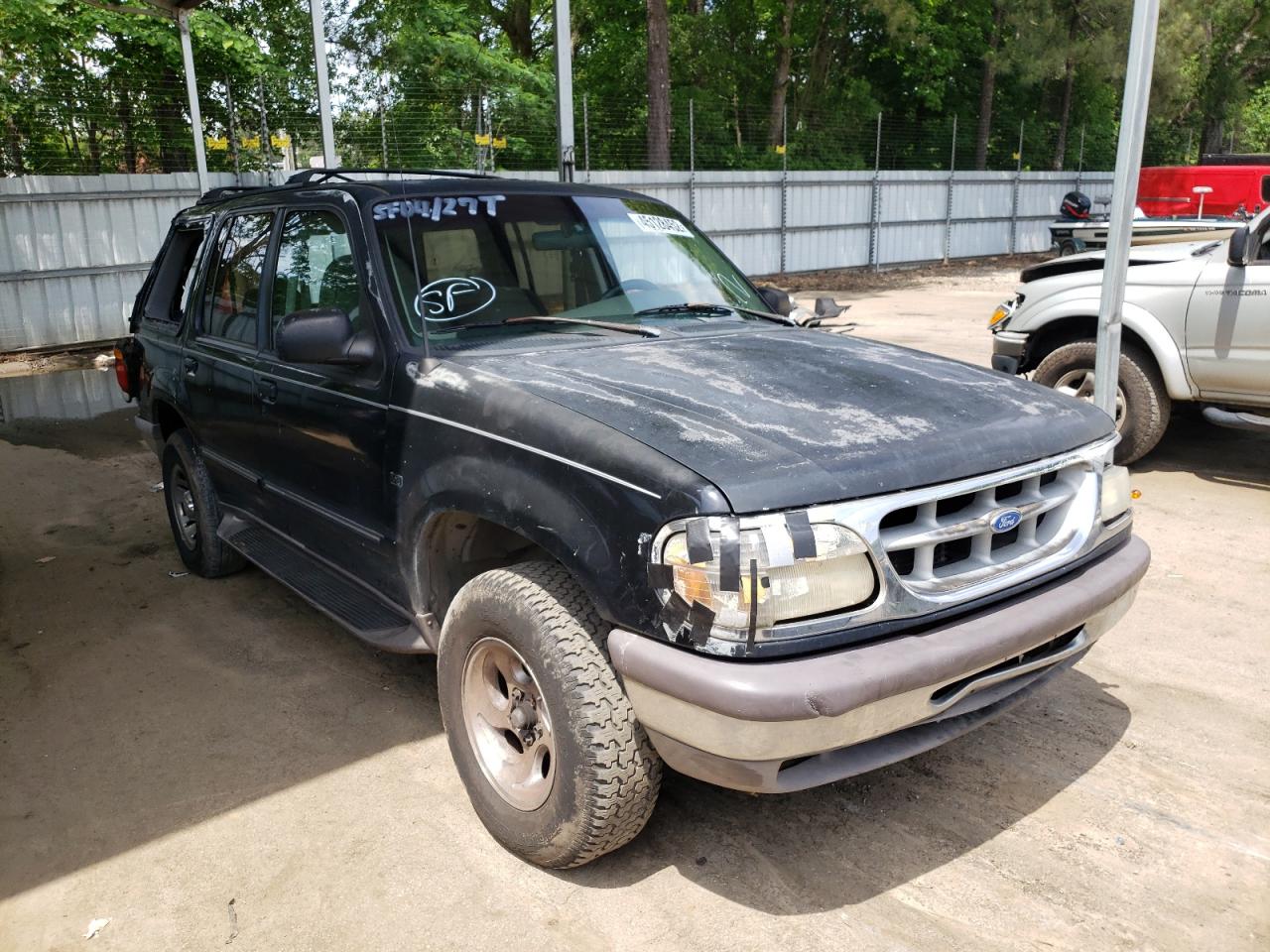 FORD EXPLORER 1996 with VIN 1FMDU32P9TUD12439 - Photo from auction