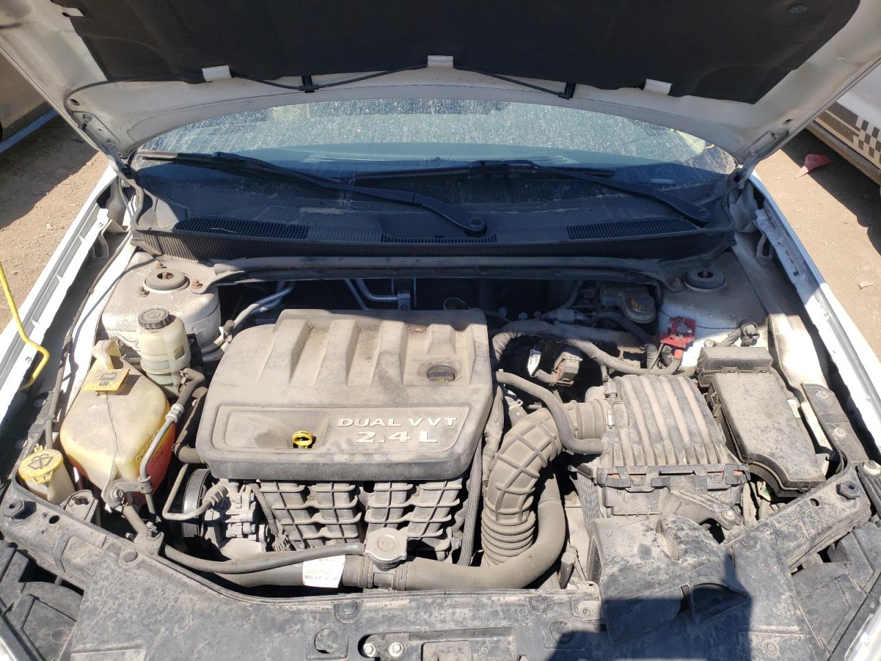 Photo 7 from auction – 2012 CHRYSLER 200 TOURIN with VIN 1C3CCBBB8CN278350