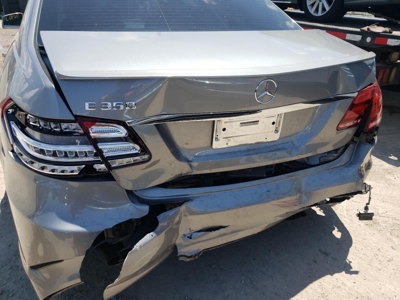Photo 9 from auction – 2014 MERCEDES-BENZ E CLASS with VIN WDDHF5KB6EB071301