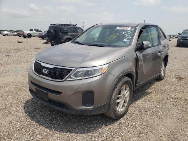 Photo 2 from auction – 2015 KIA SORENTO LX with VIN 5XYKT3A68FG590973