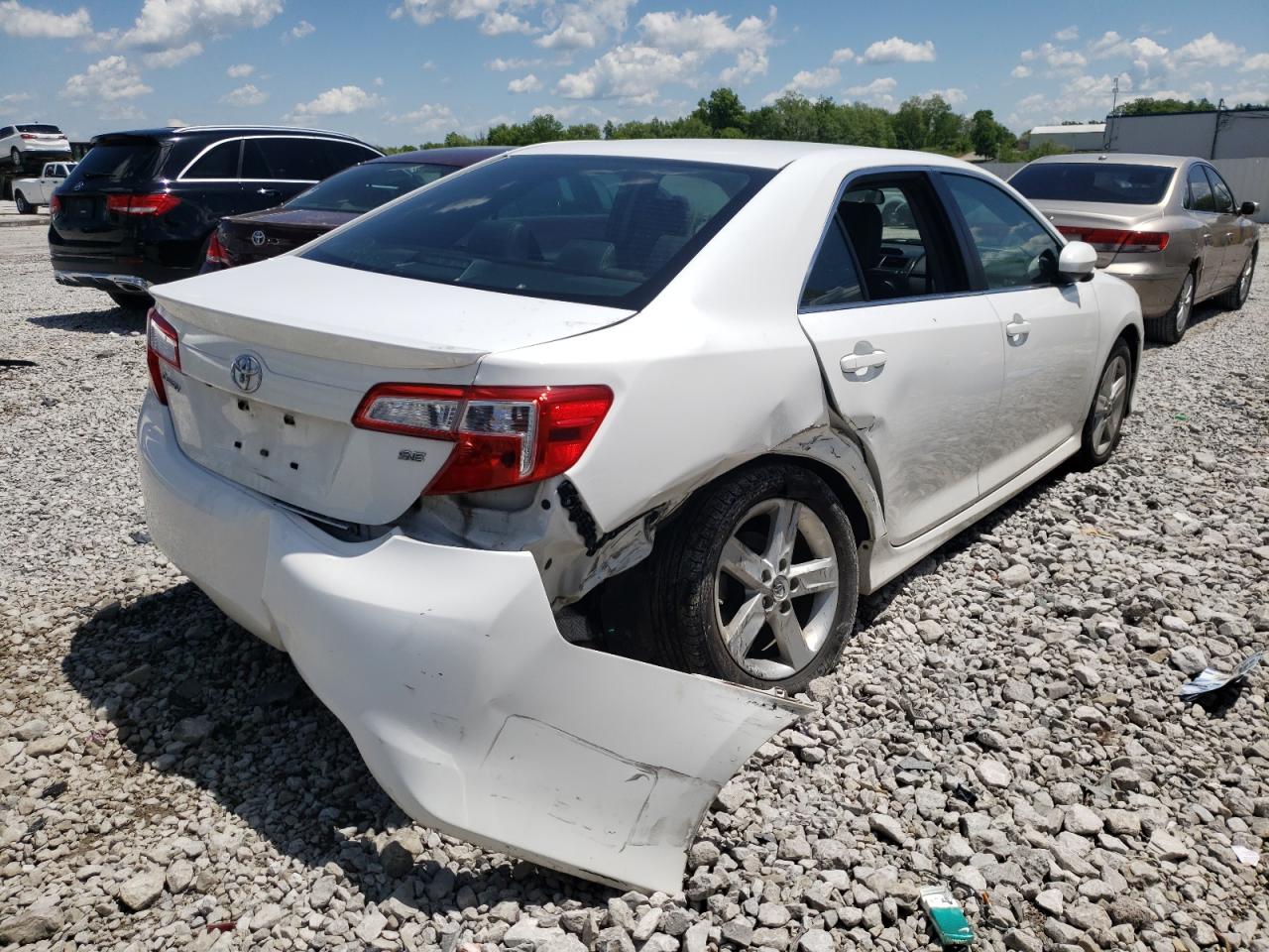 Photo 4 from auction – 2014 TOYOTA CAMRY L with VIN 4T1BF1FK6EU368863