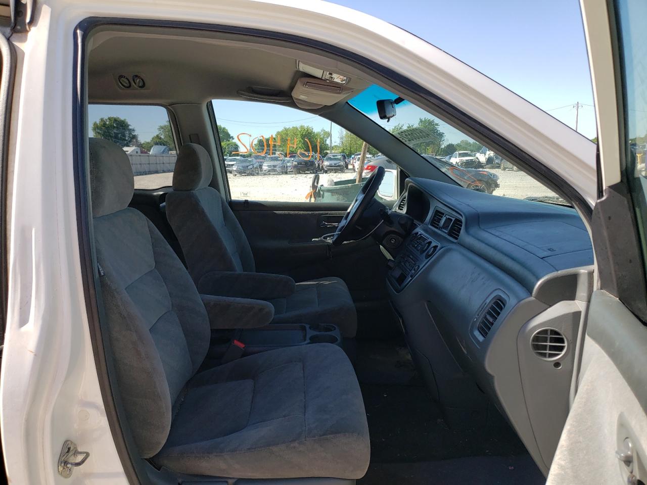 Photo 5 from auction – 2002 HONDA ODYSSEY EX with VIN 2HKRL186X2H549319