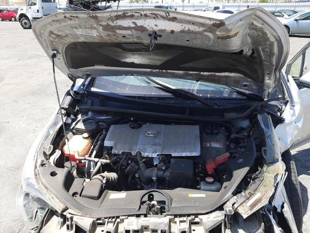 Photo 7 from auction – 2016 TOYOTA PRIUS with VIN JTDKARFUXG3001265