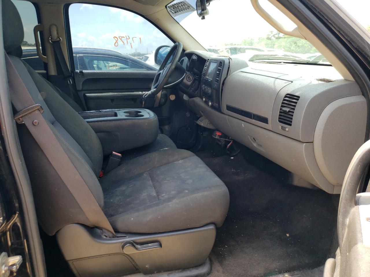 Photo 5 from auction – 2010 GMC SIERRA C15 with VIN 3GTRCUEA8AG181997