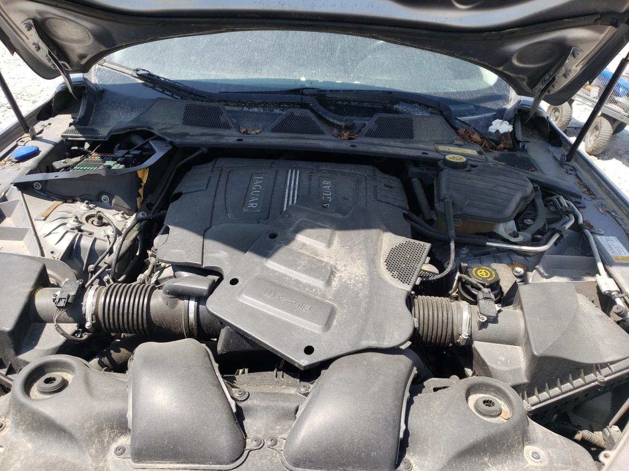 صورة رقم 7 من المزاد - 2011 JAGUAR XJ مع VIN SAJWA1CBXBLV02835