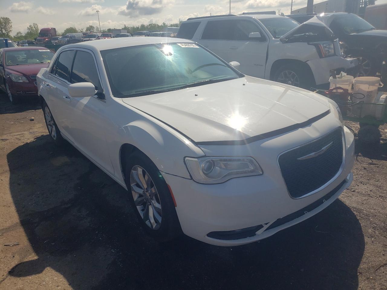 CHRYSLER 300 LIMITE 2016 with VIN 2C3CCARG4GH164551 - Photo from auction