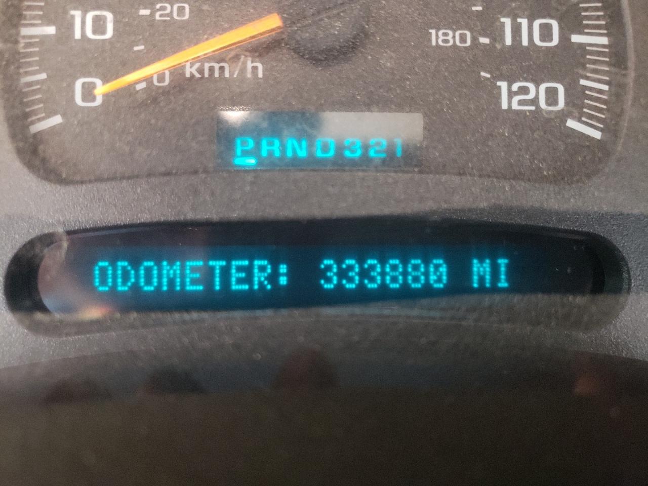 Photo 8 from auction – 2004 CHEVROLET SILVERADO with VIN 2GCEC19V541200948