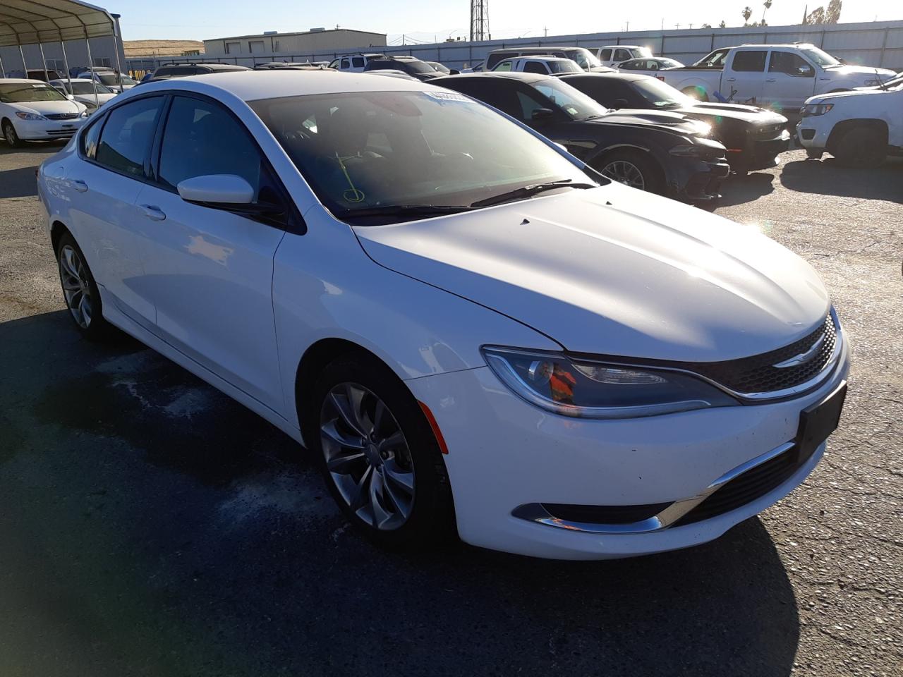 CHRYSLER 200 S 2015 with VIN 1C3CCCBG7FN518414 - Photo from auction
