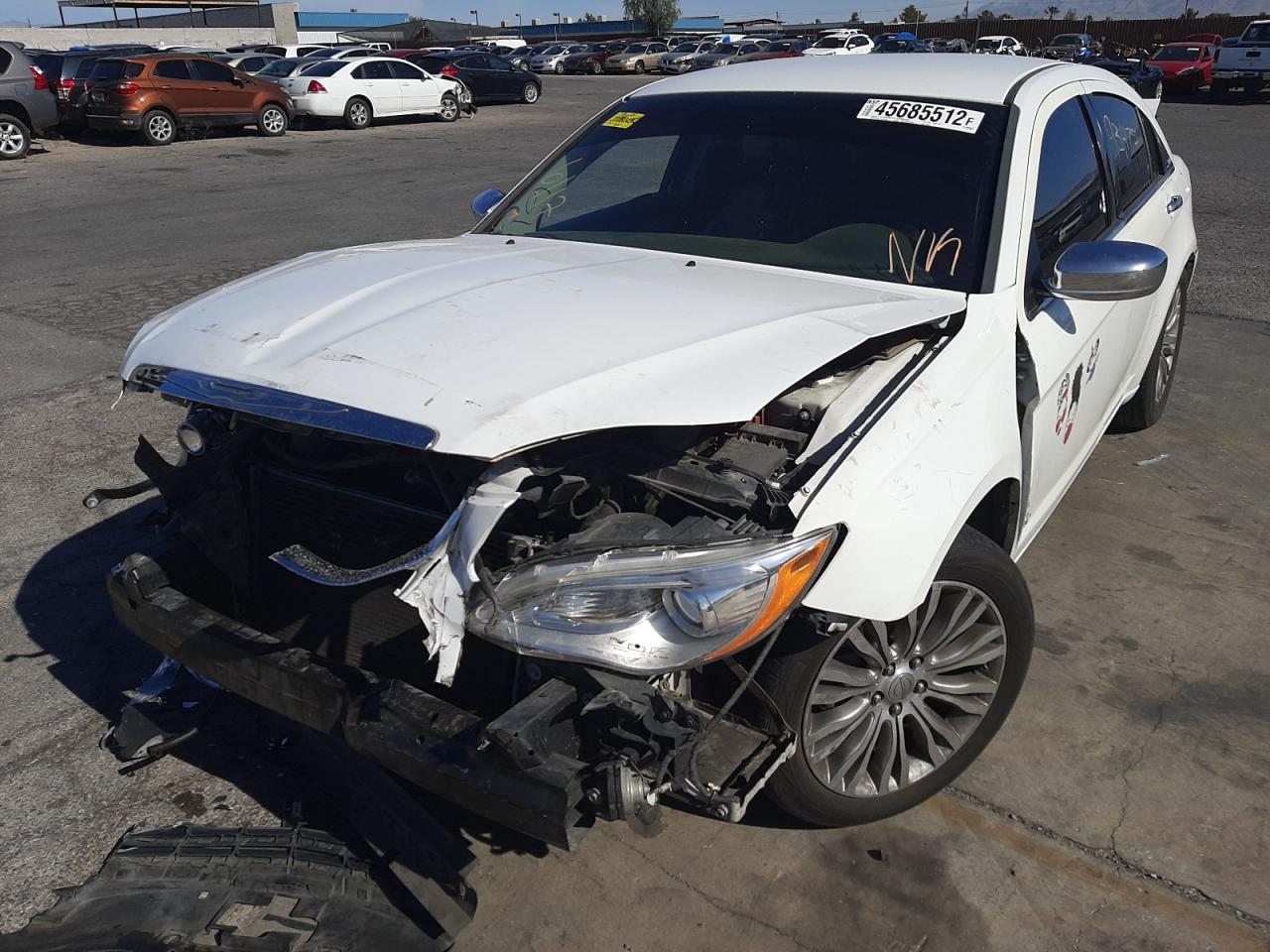 Photo 2 from auction – 2013 CHRYSLER 200 LIMITE with VIN 1C3CCBCG1DN578923