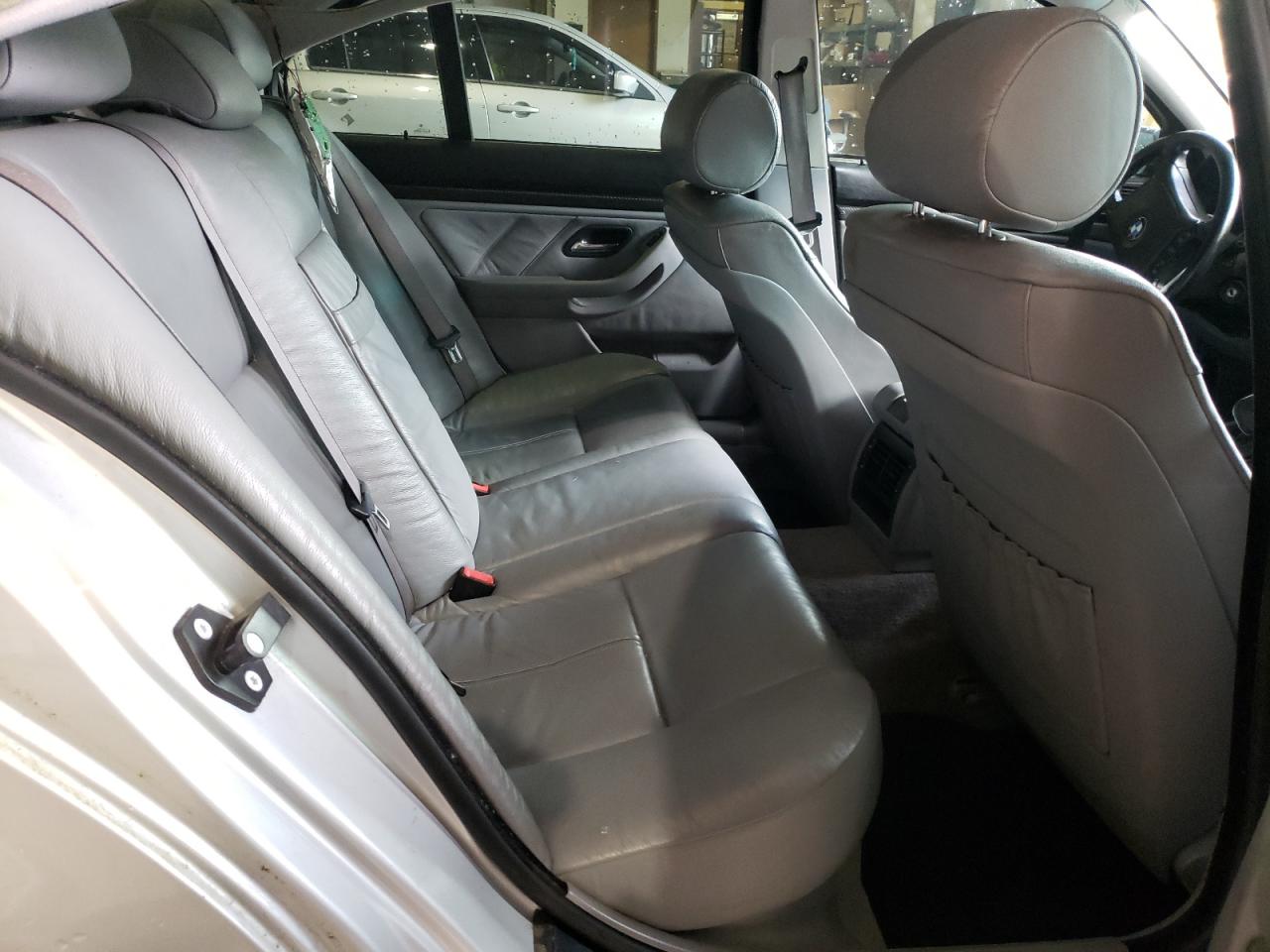Photo 6 from auction – 2000 BMW 540 I AUTO with VIN WBADN6344YGM69791