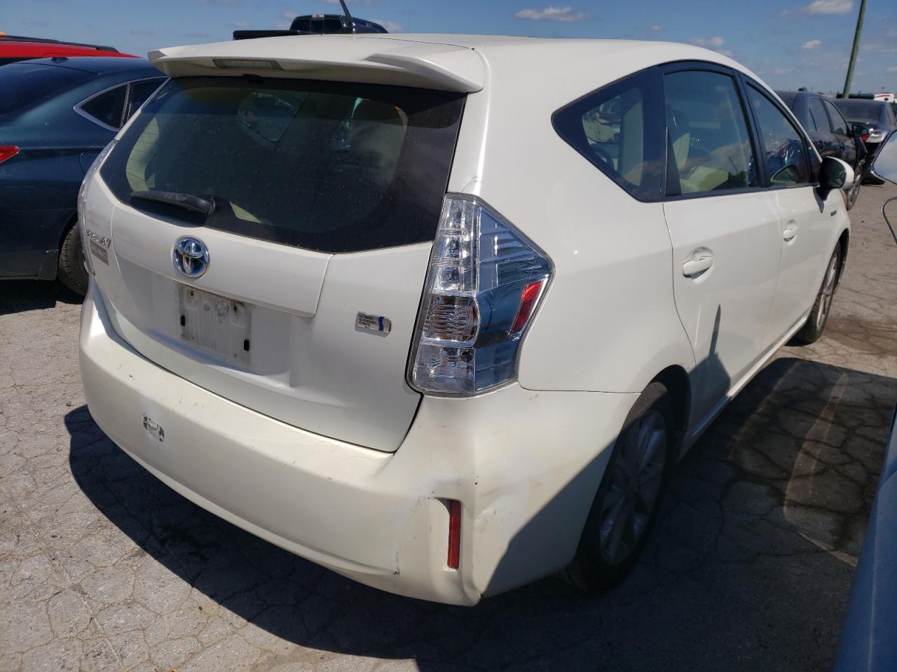 Photo 4 from auction – 2014 TOYOTA PRIUS V with VIN JTDZN3EU0EJ000362