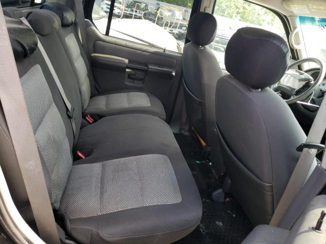 Photo 6 from auction – 2005 FORD EXPLORER S with VIN 1FMZU67K65UA30122