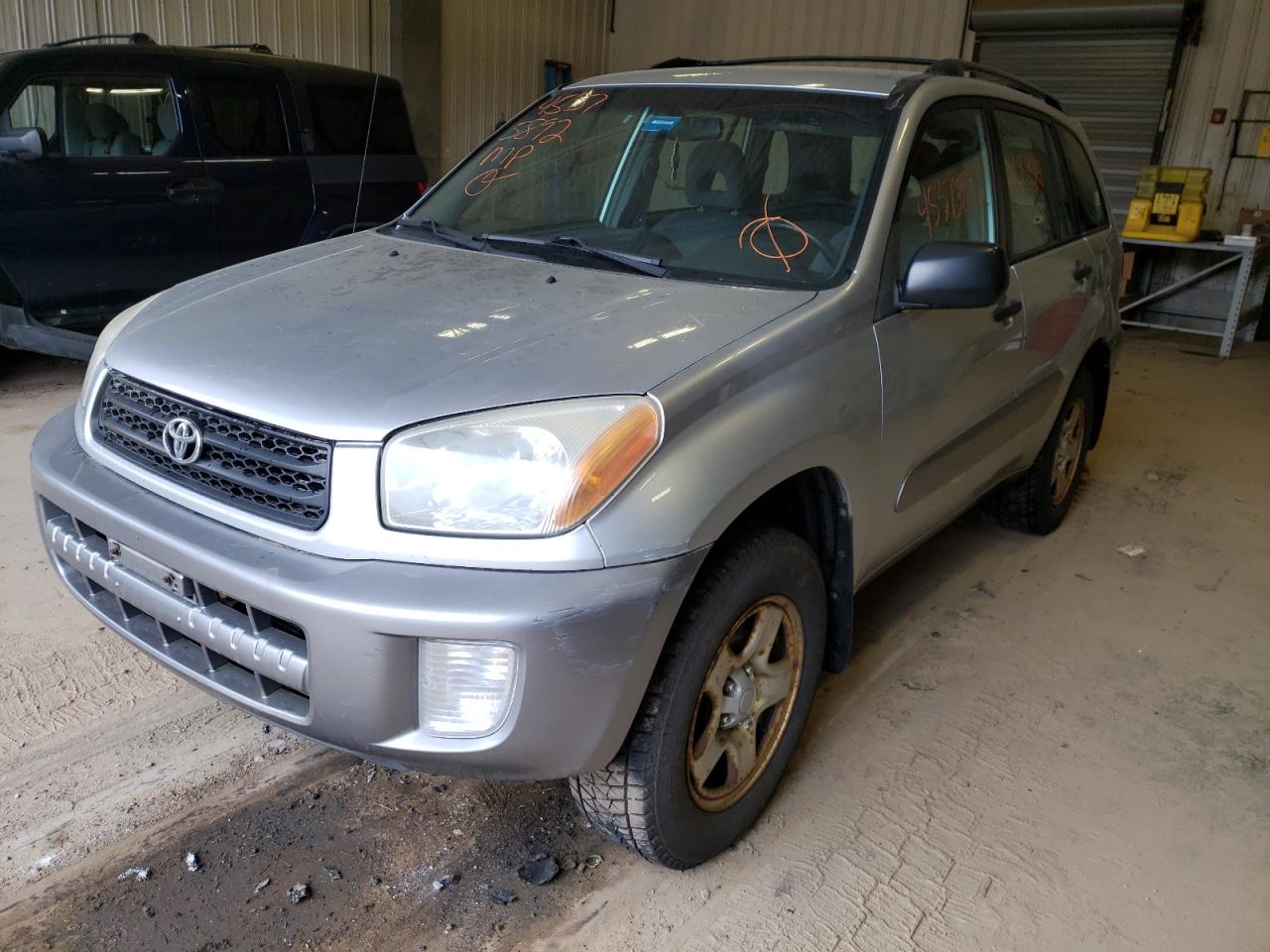 Photo 2 from auction – 2002 TOYOTA RAV4 with VIN JTEHH20VX26065579