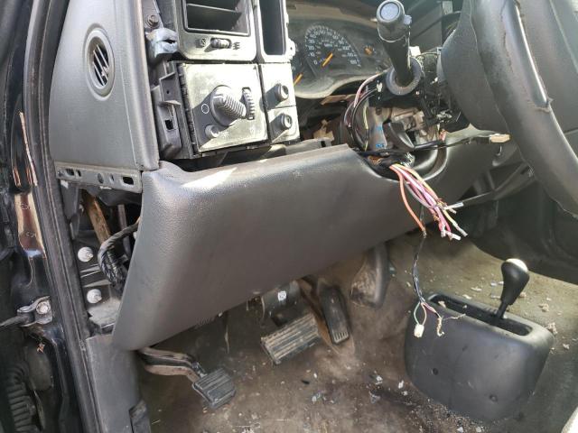Photo 9 from auction – 2004 CHEVROLET SILVERADO with VIN 1GCEK19TX4E308322