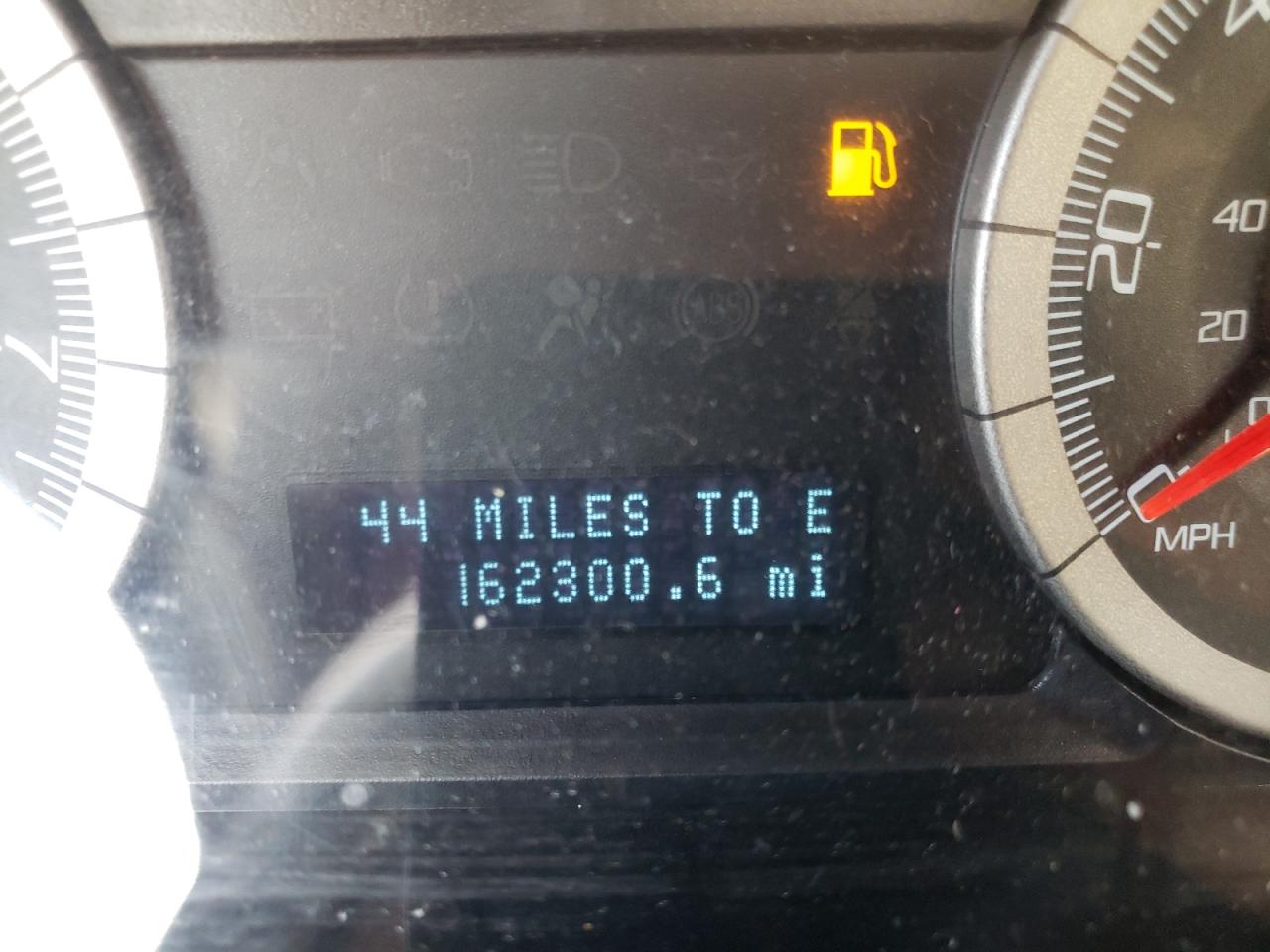 Photo 8 from auction – 2009 FORD ESCAPE LIM with VIN 1FMCU94G29KC33906