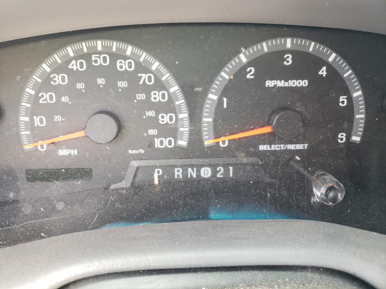 Photo 8 from auction – 2001 FORD F150 with VIN 1FTRX17W51NA00440