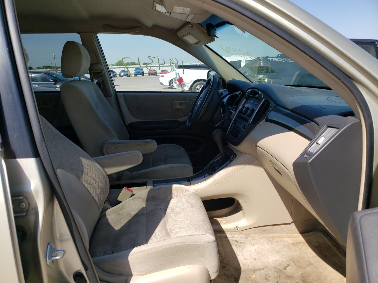 Photo 5 from auction – 2003 TOYOTA HIGHLANDER with VIN JTEGF21A230113531