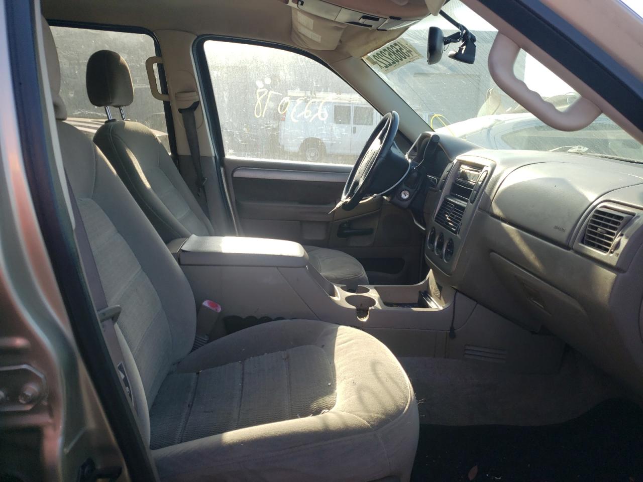 Photo 5 from auction – 2003 FORD EXPLORER X with VIN 1FMZU63K83ZA11318