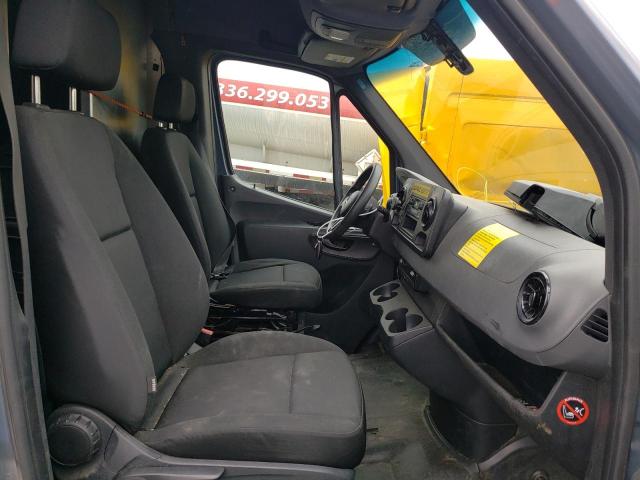 Photo 5 from auction – 2019 MERCEDES-BENZ SPRINTER 2 with VIN WD4PF1CD3KP143459