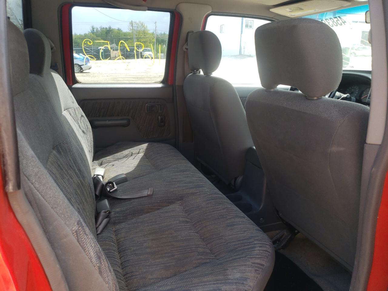 Photo 6 from auction – 2000 NISSAN FRONTIER C with VIN 1N6ED27Y9YC436614