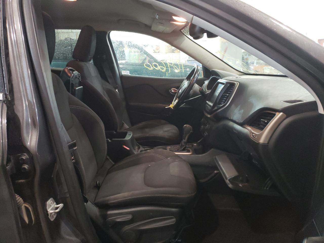 Photo 5 from auction – 2015 JEEP CHEROKEE L with VIN 1C4PJMCS3FW625921