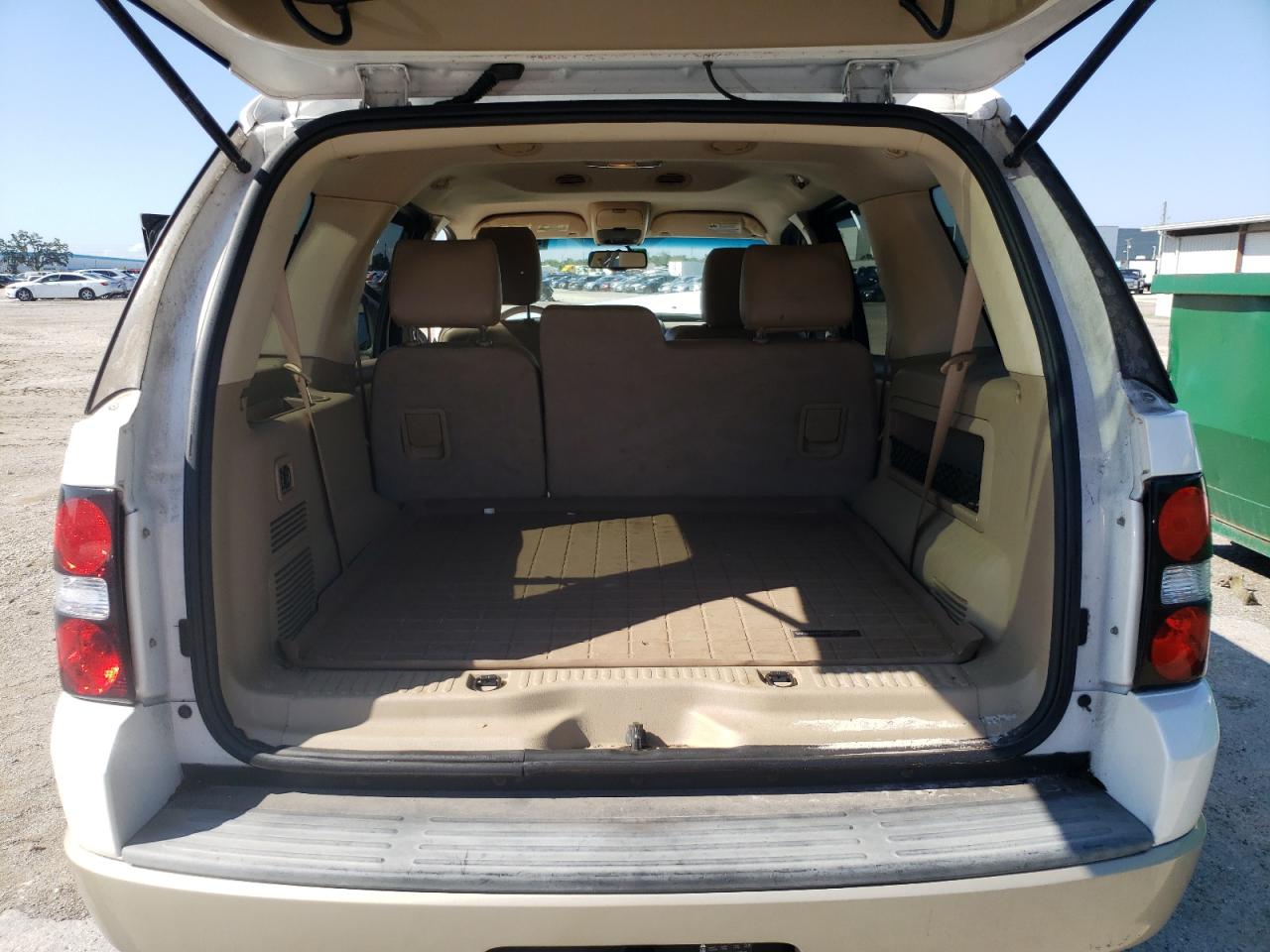Photo 9 from auction – 2010 FORD EXPLORER E with VIN 1FMEU7EE4AUA74941