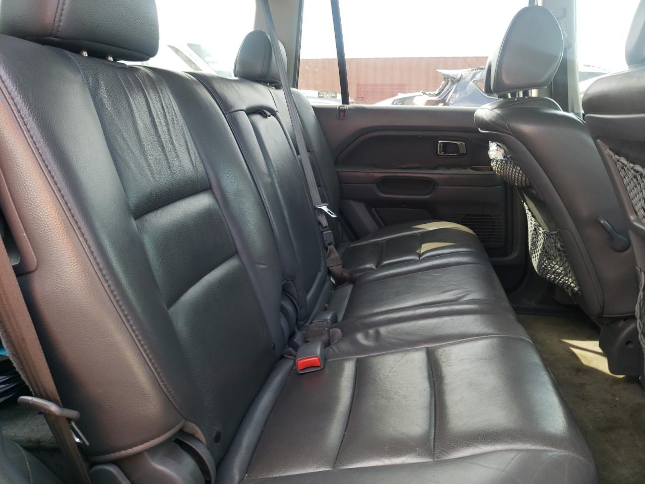 Photo 18 from auction – 2006 HONDA PILOT EX with VIN 5FNYF28526B040040
