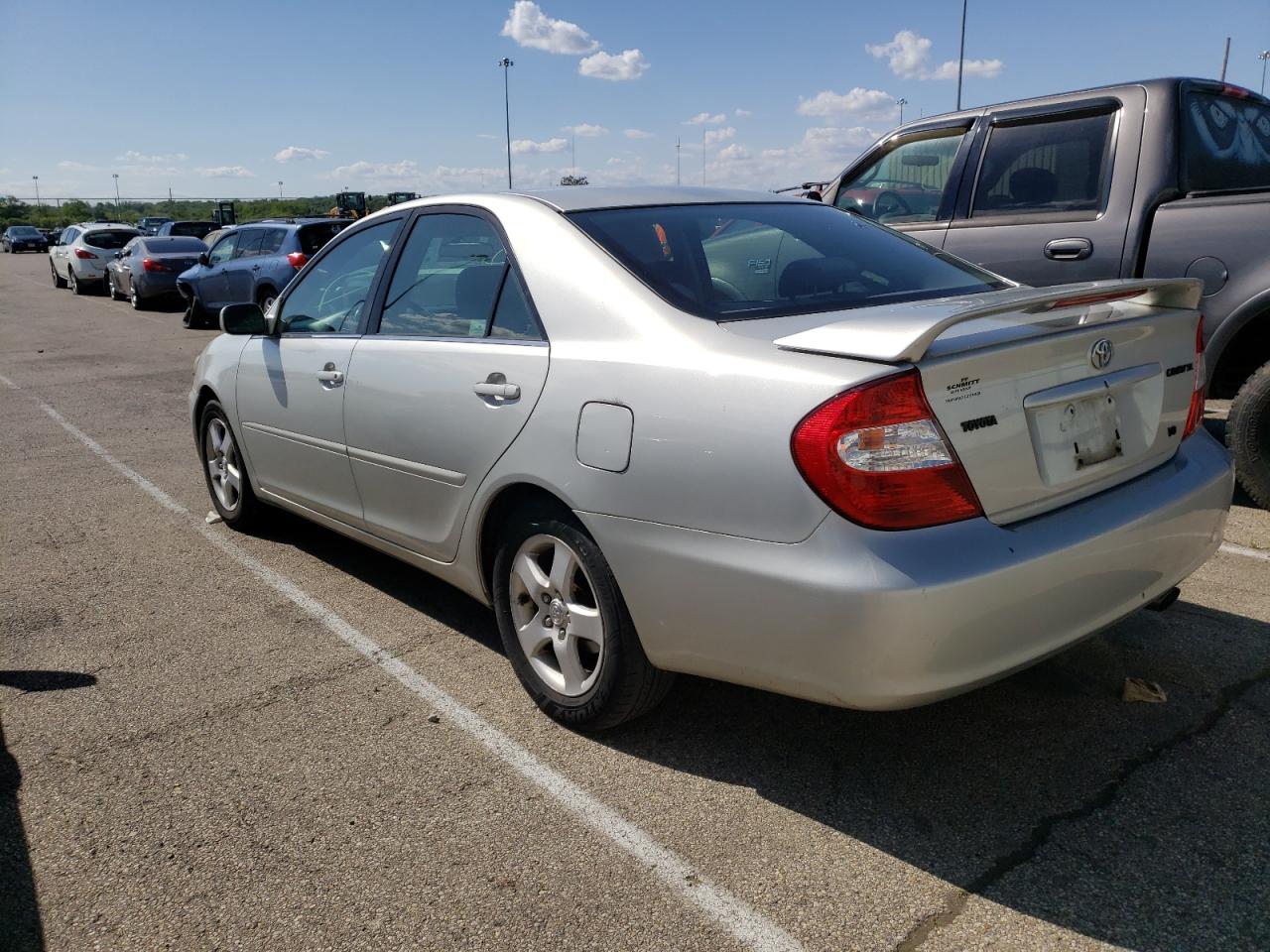 Photo 3 from auction – 2003 TOYOTA CAMRY LE with VIN 4T1BF32K93U557750