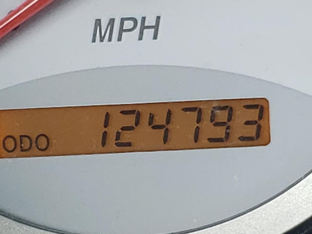 Zdjęcie 8 z aukcji – 2004 TOYOTA RAV4 z VIN JTEGD20V740020743