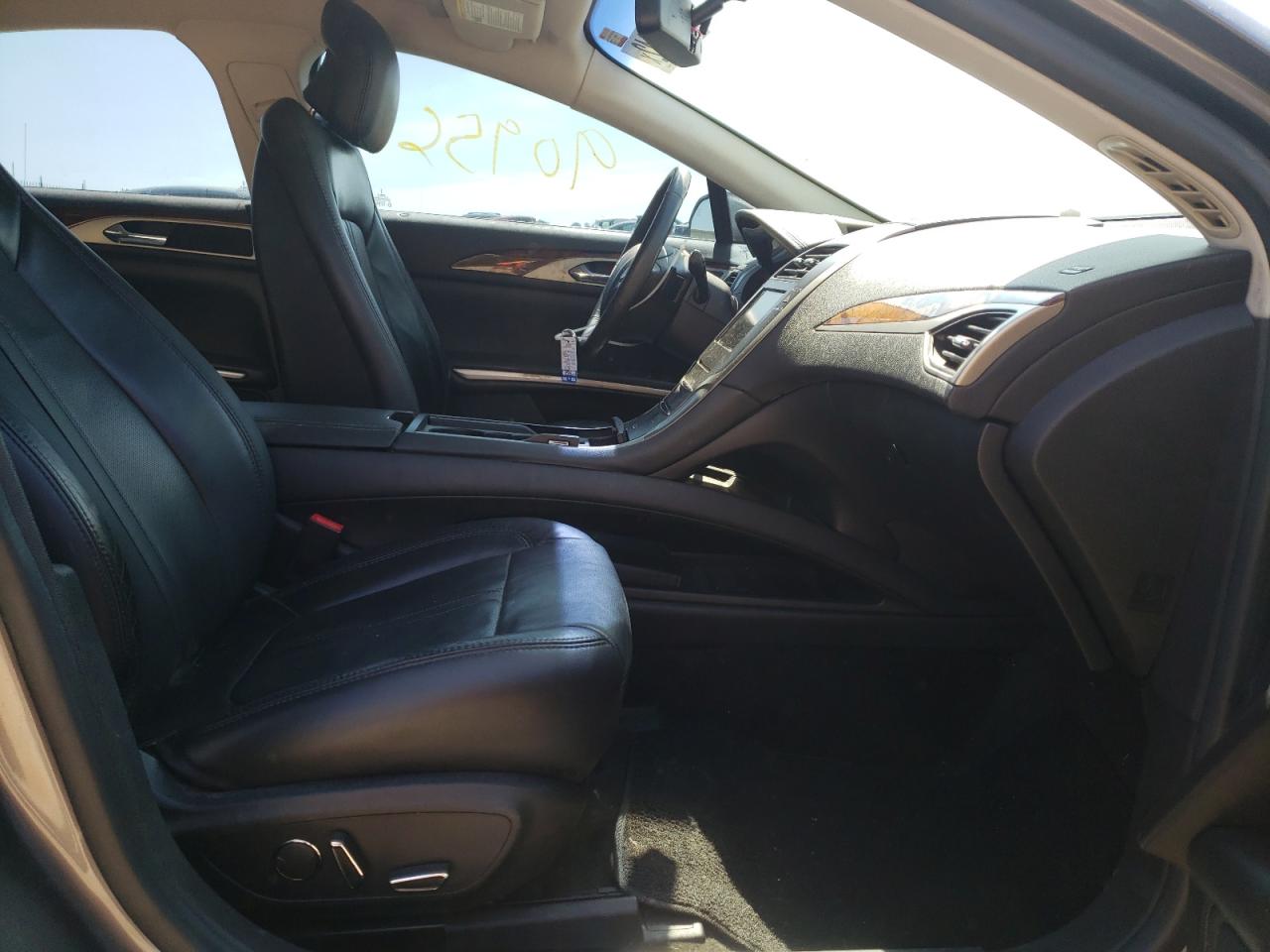 Foto 5 de la subasta – 2014 LINCOLN MKZ con VIN 3LN6L2GK6ER801331