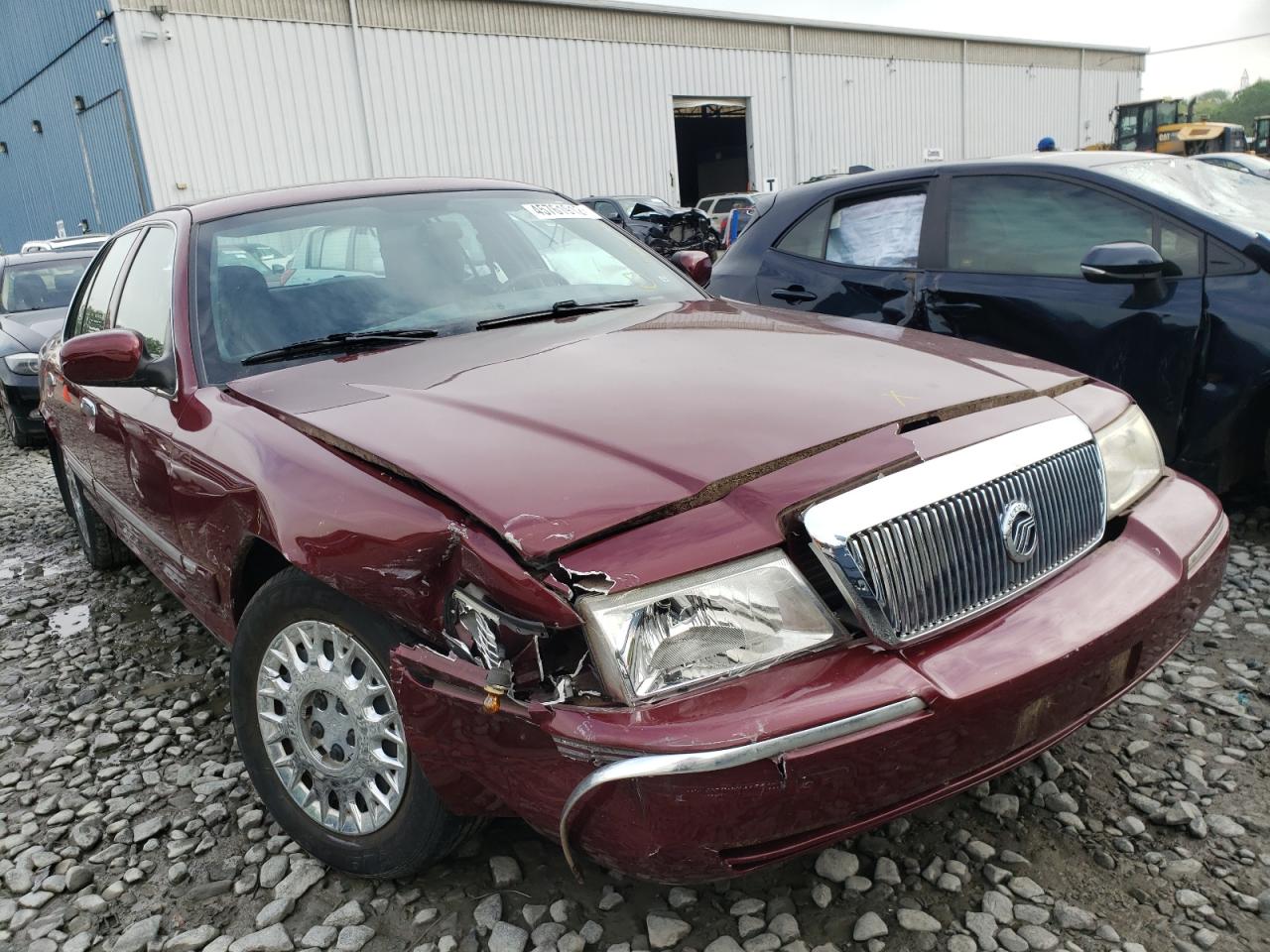 Photo 1 from auction – 2004 MERCURY GRAND MARQ with VIN 2MEFM74W94X694201