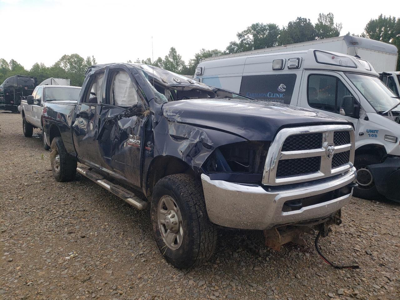 RAM 3500 ST 2015 with VIN 3C63R3CL2FG678397 - Photo from auction