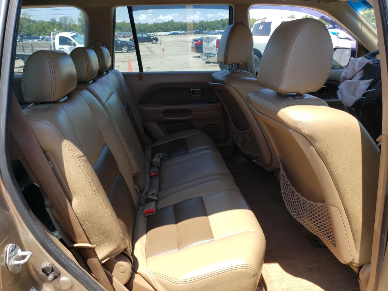 Photo 16 from auction – 2006 HONDA PILOT LX with VIN 5FNYF28126B050421