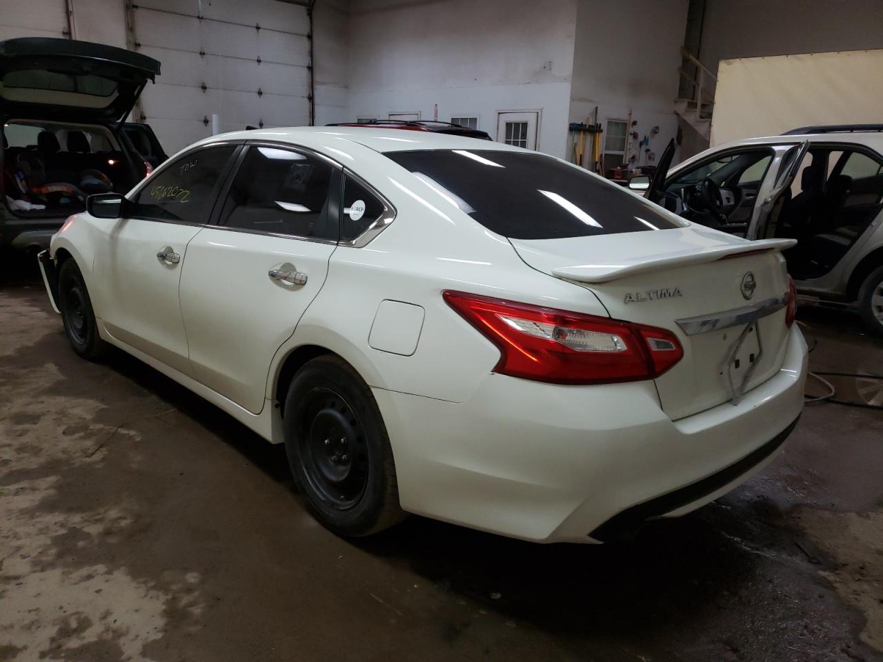 Photo 3 from auction – 2016 NISSAN ALTIMA 2.5 with VIN 1N4AL3AP1GC242772