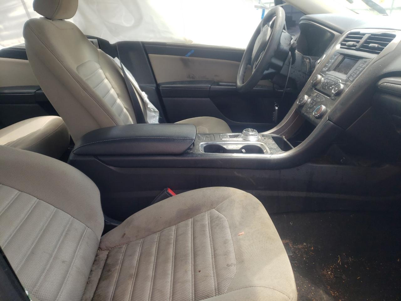 Photo 5 from auction – 2017 FORD FUSION S with VIN 3FA6P0G78HR151209