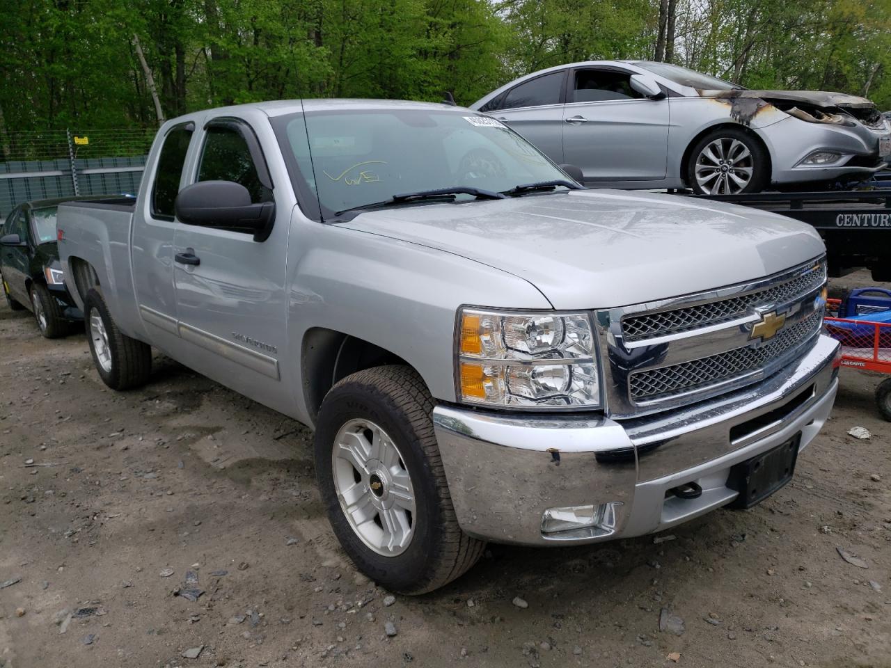 CHEVROLET silverado 2012 with VIN 1GCRKSE72CZ122796 - Photo from auction