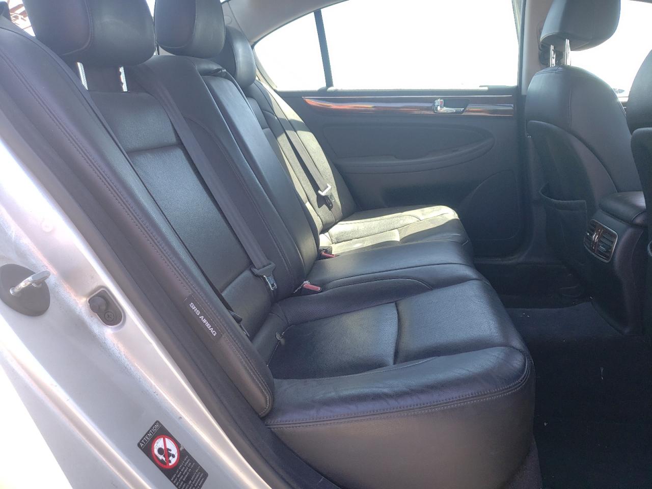 Photo 6 from auction – 2011 HYUNDAI GENESIS 3. with VIN KMHGC4DE3BU132745